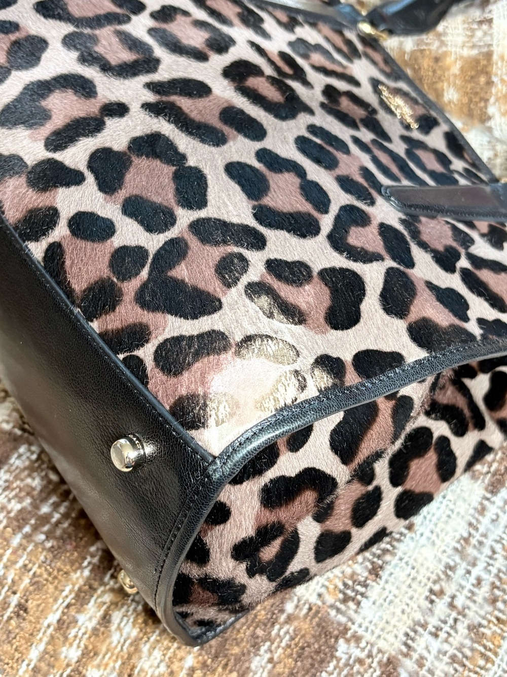 Coach Leopard Print Calf Hair Crossbody Carryall 3 Compartment Twistlock Handbag - Picture 14 of 16